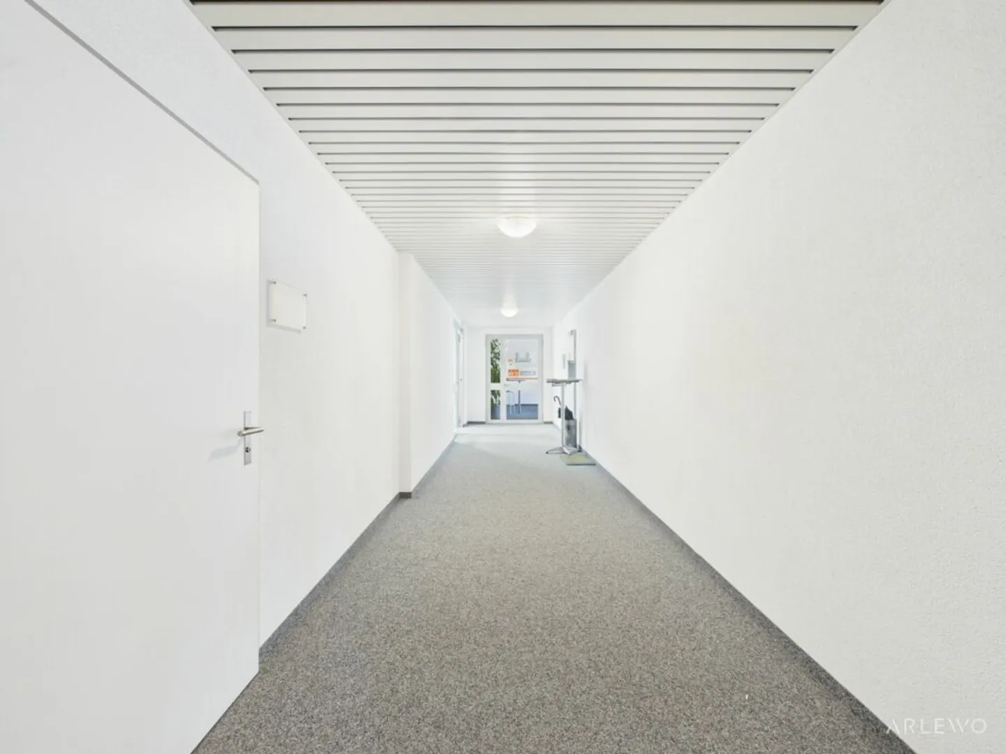 Espaces de pratique et de bureau à Hünenberg avec de la place pour vos services - Photo 12 sur 13