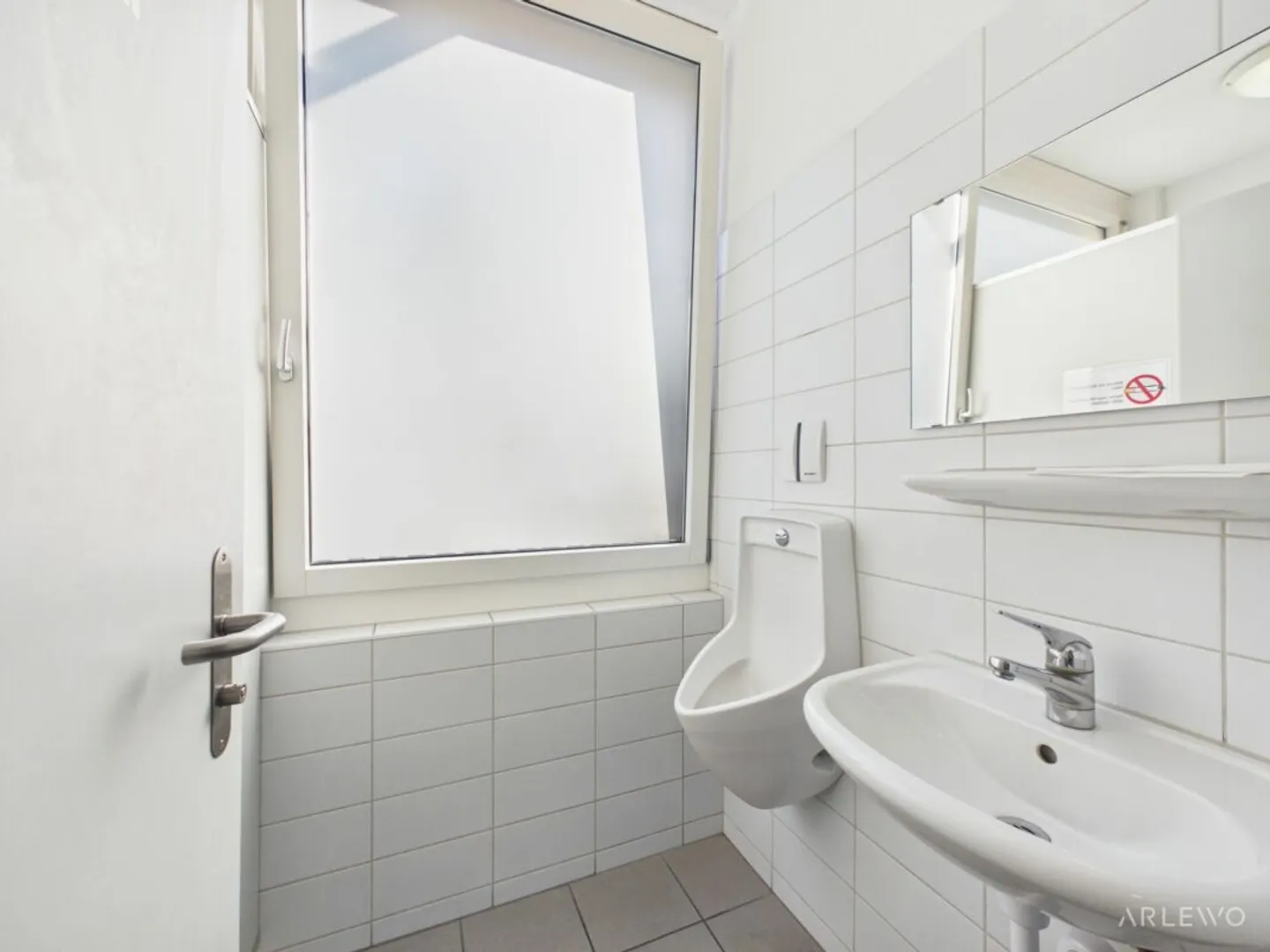 Espace de pratique, bureau ou service dans un emplacement attrayant à Hünenberg - Photo 9 sur 13