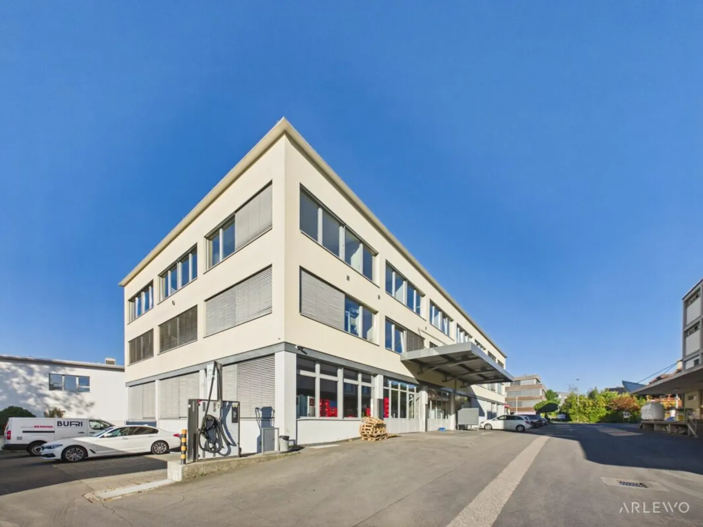 Espace de pratique, bureau ou service dans un emplacement attrayant à Hünenberg - Photo 12 sur 13