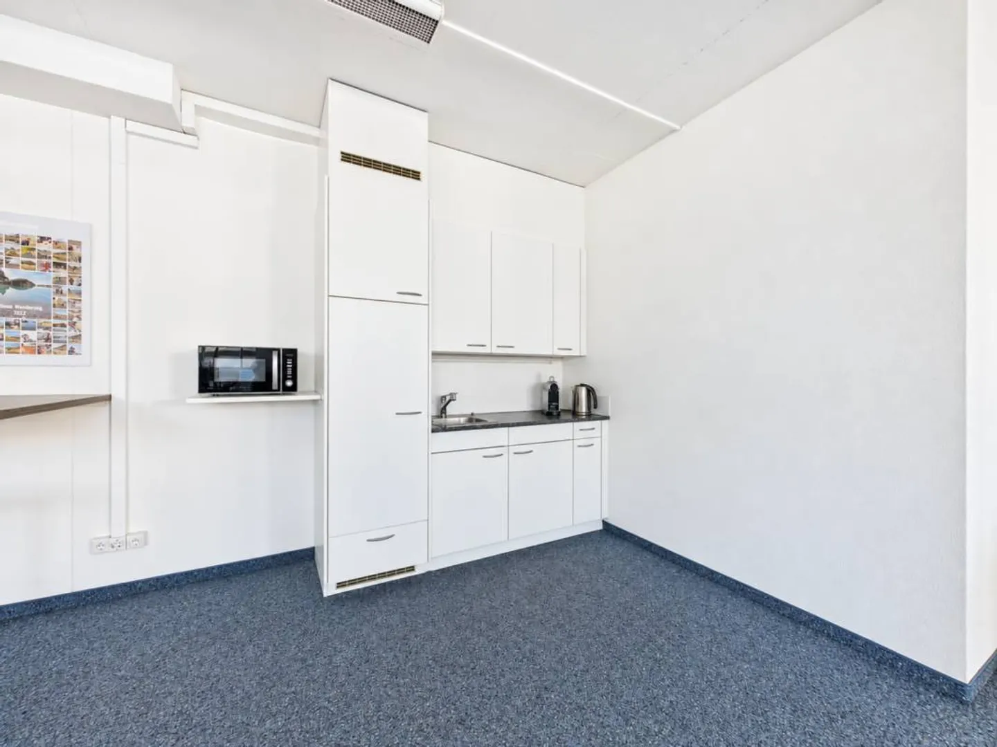 Espace de pratique, bureau ou service dans un emplacement attrayant à Hünenberg - Photo 3 sur 13