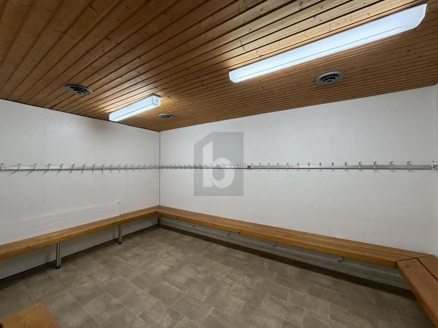 Espace polyvalent pour clubs et entreprises - Photo 2 sur 6
