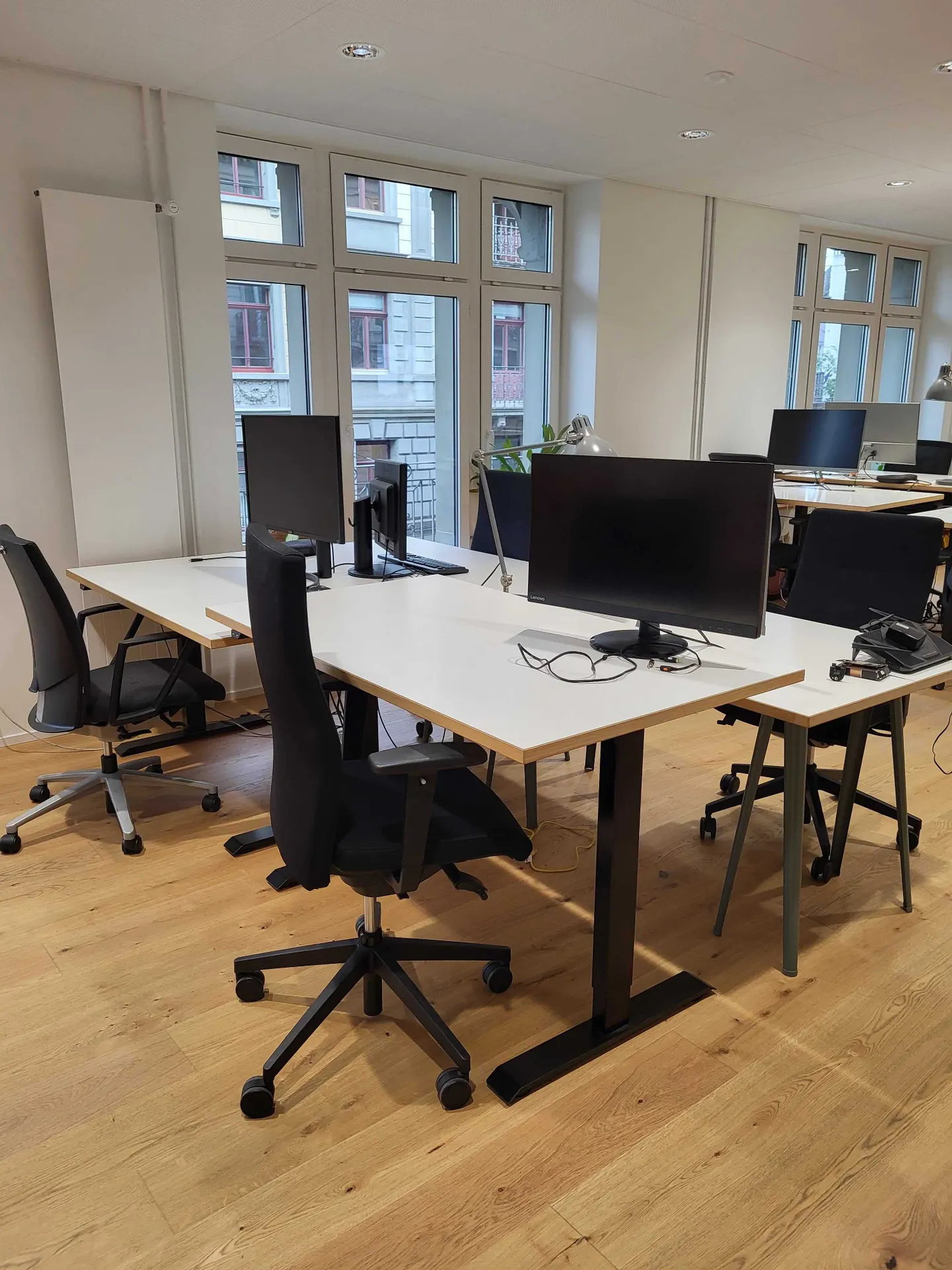 Zentrale Bürofläche in Zürich - Foto 1 von 6