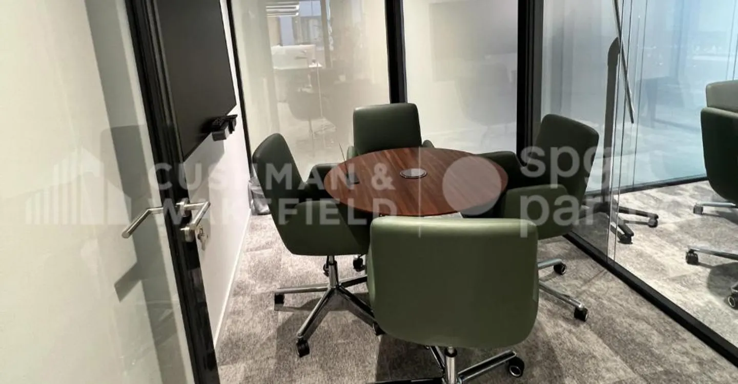 Premium Offices a Stone's Throw from the Lake - Rhône 8 - Photo 10 of 12