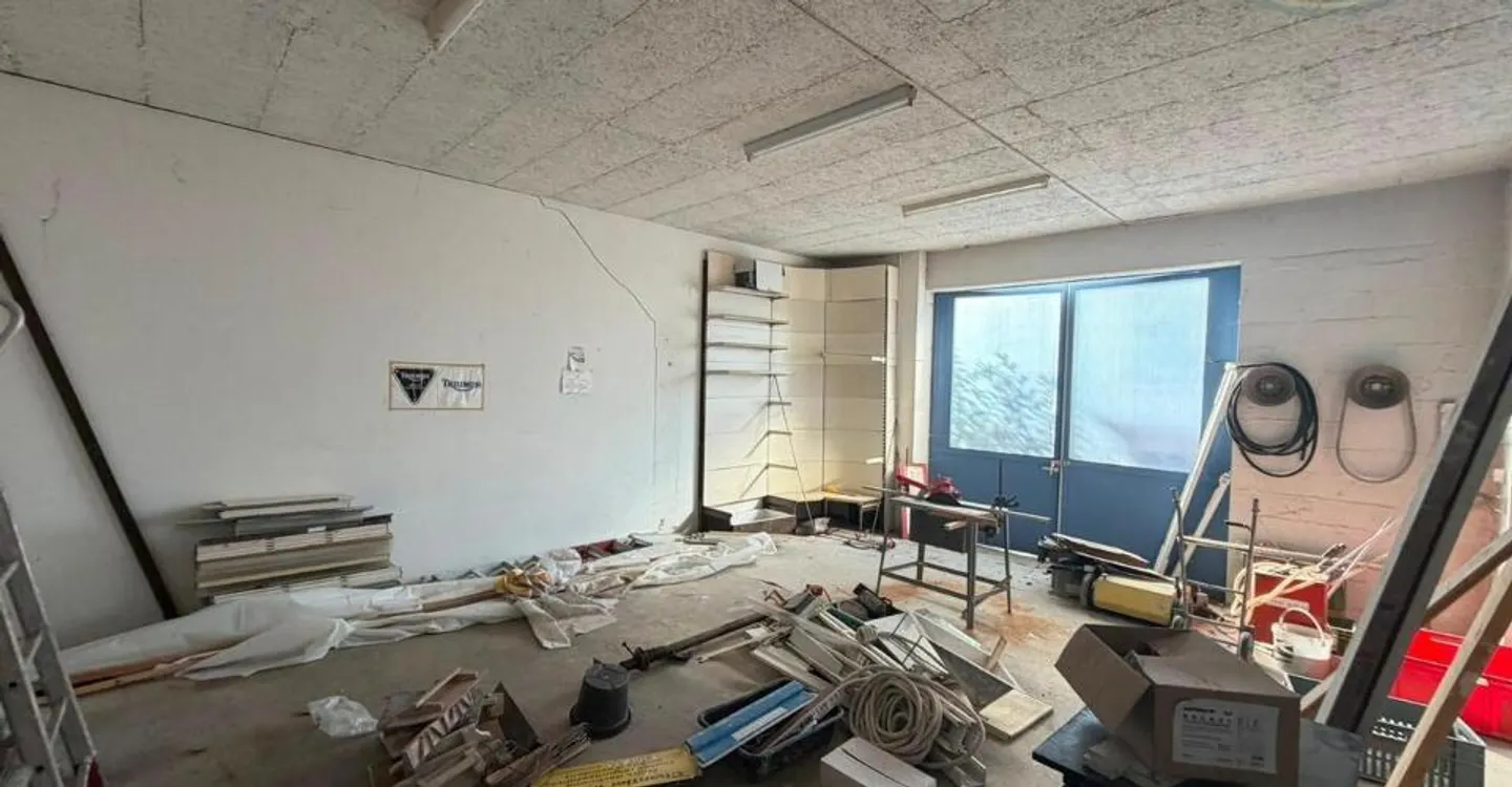 Warehouse for rent in the center of Porrentruy - Photo 3 of 5