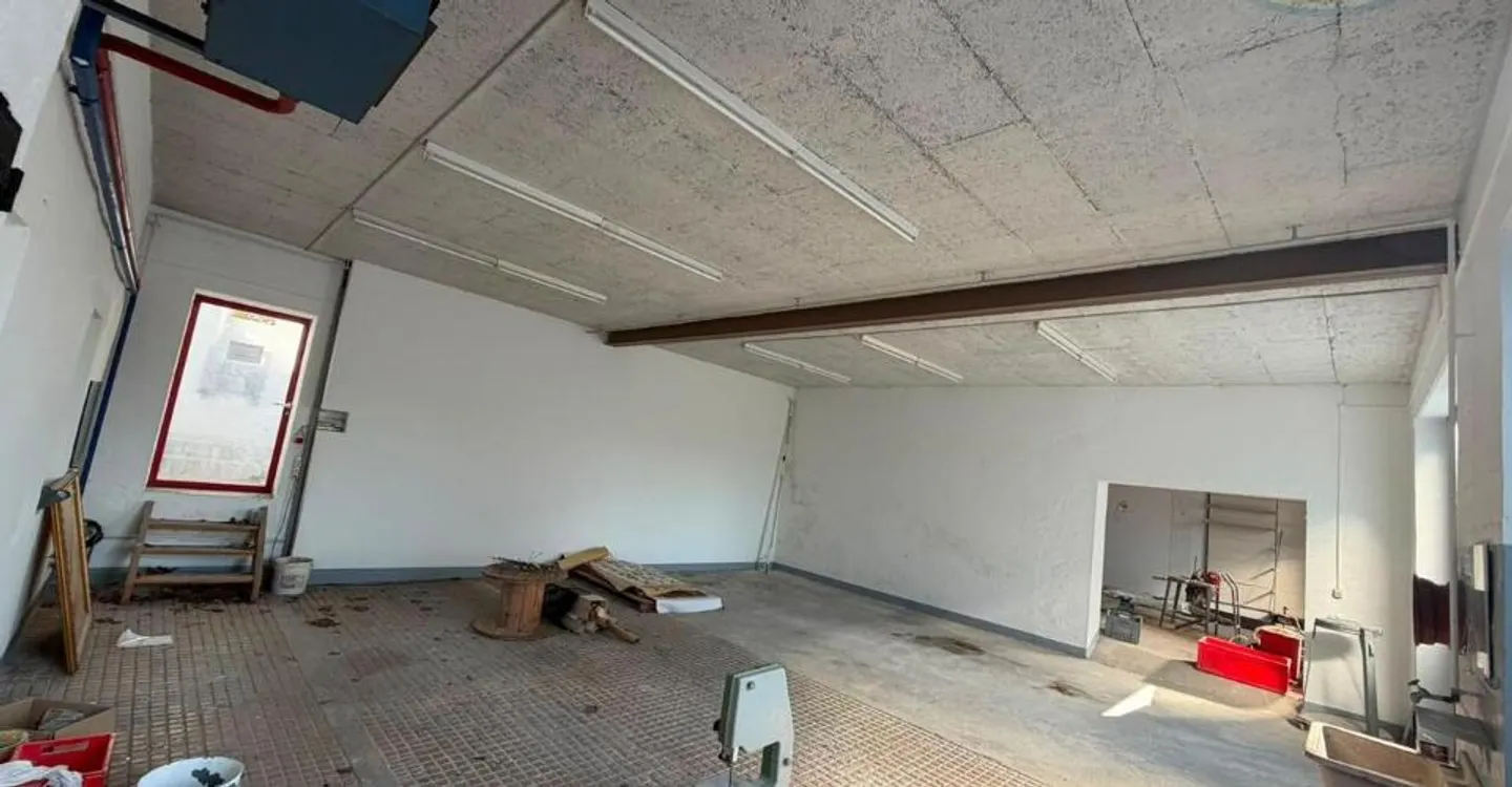 Warehouse for rent in the center of Porrentruy - Photo 4 of 5