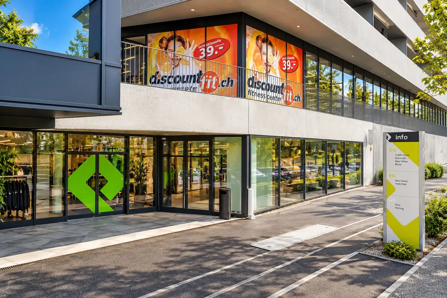699 m² Sales Area Directly Next to New Yorker! - Photo 2 of 10