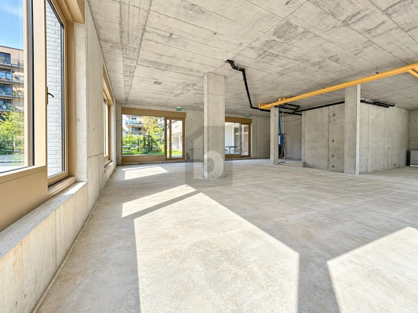 MODERN AND FULLY CUSTOMIZABLE - Photo 4 of 5