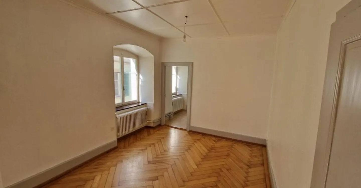 5.5 Room Offices on the 3rd Floor - Photo 4 of 9