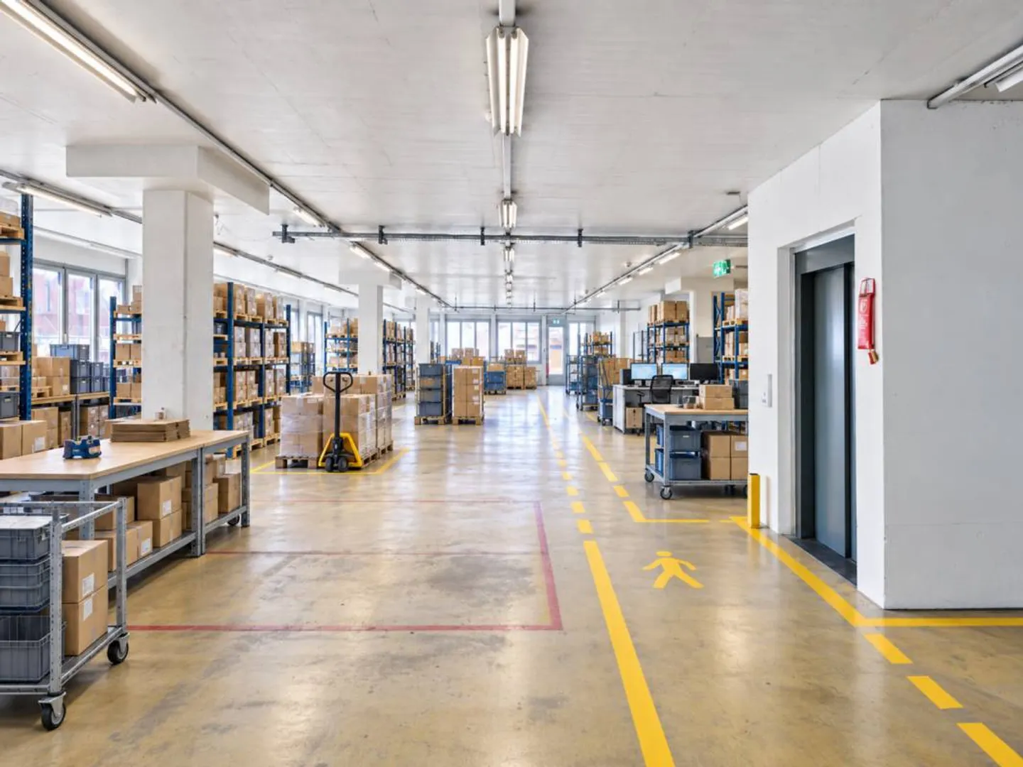 Craft & Multipurpose - 790 m² effective area in Basel - Photo 2 of 3