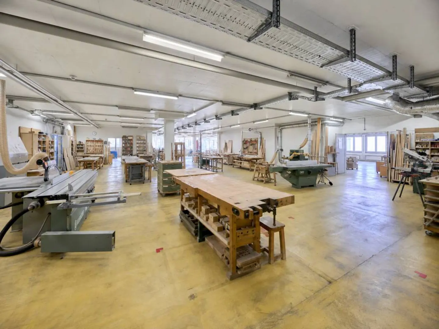 Craft & Multipurpose - 790 m² effective area in Basel - Photo 1 of 3