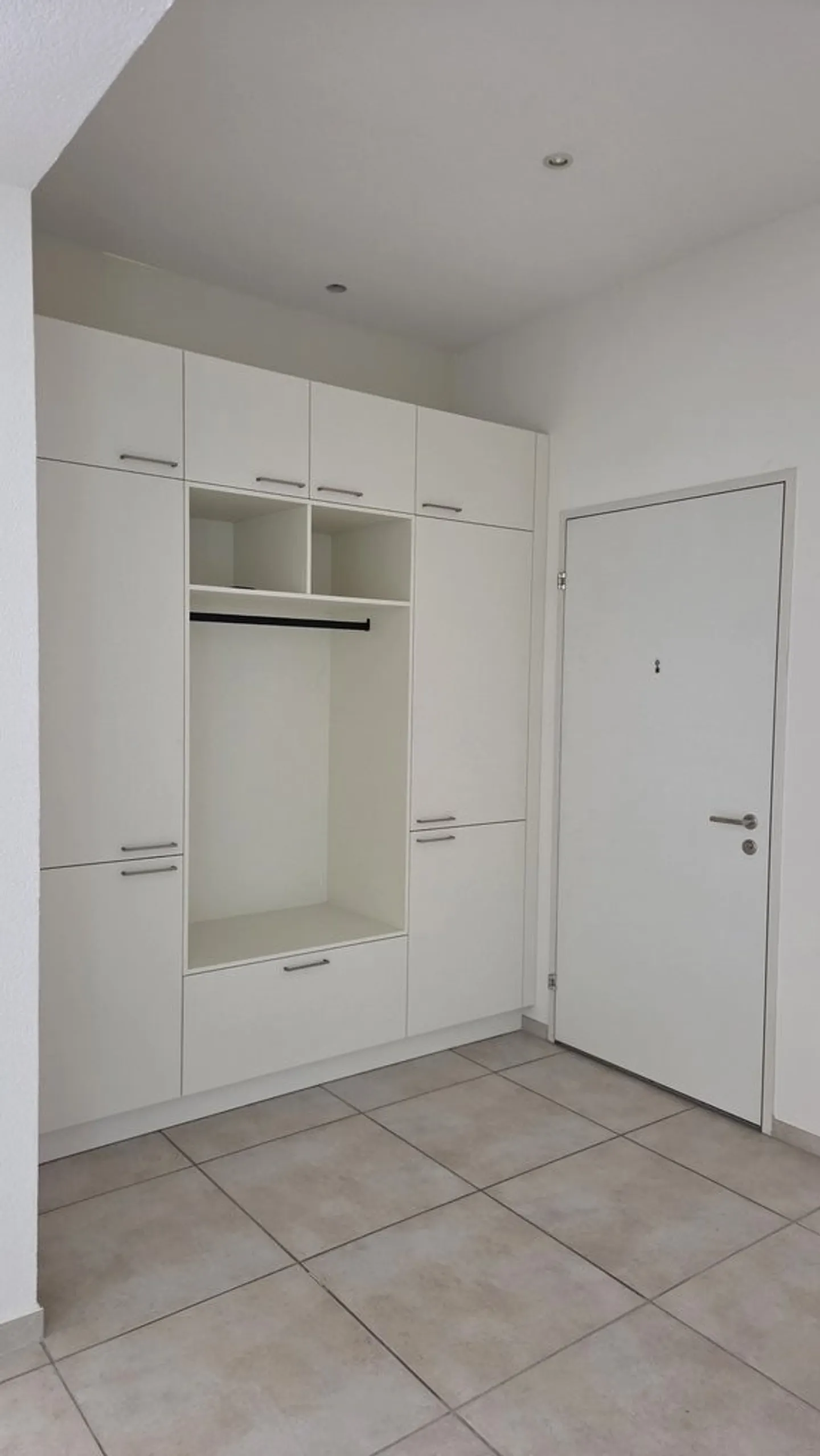 Freshly renovated 4.5 room apartment for rent - Photo 9 of 10