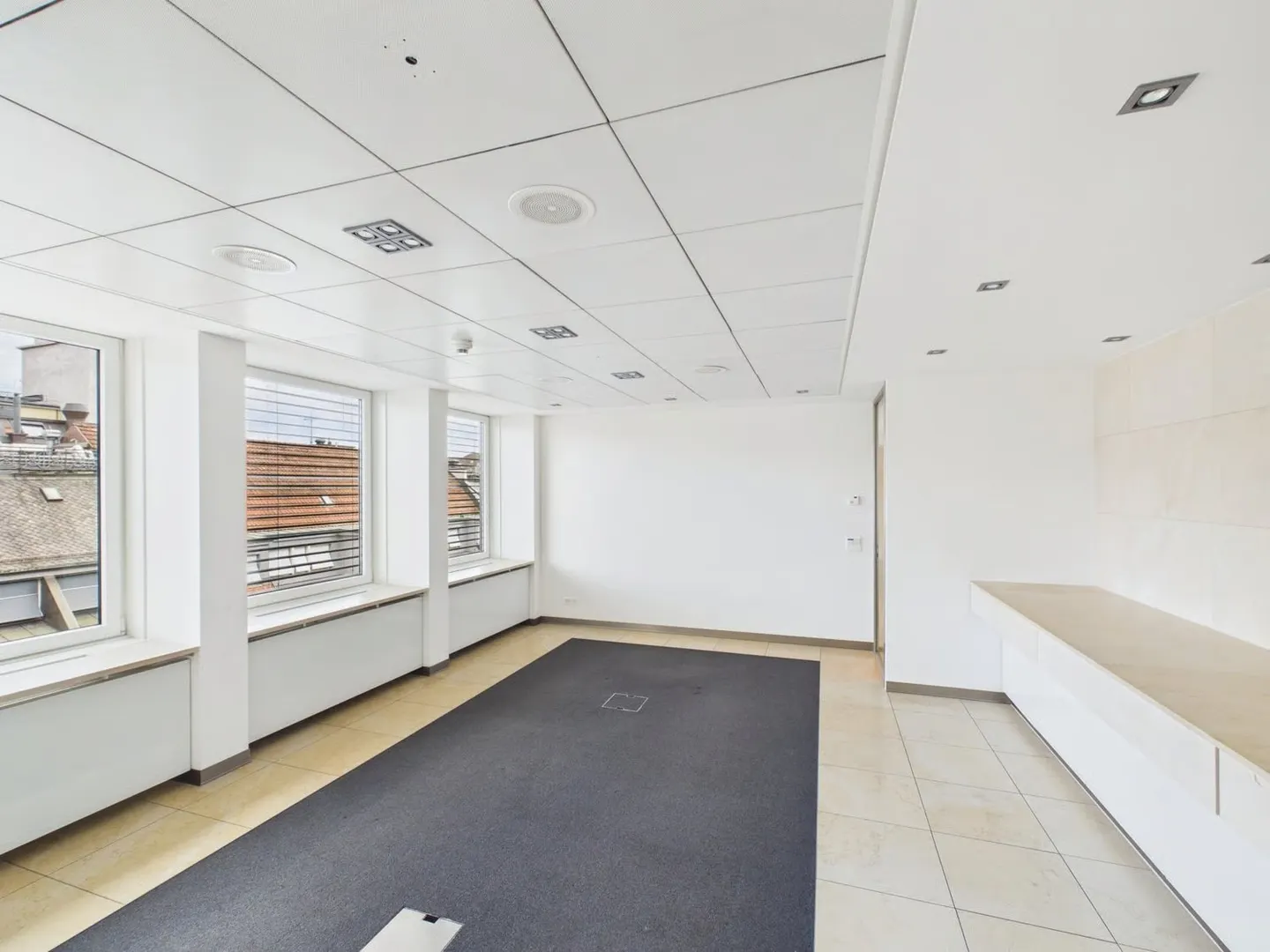 Exclusive office space in a prime downtown location! - Photo 6 of 12