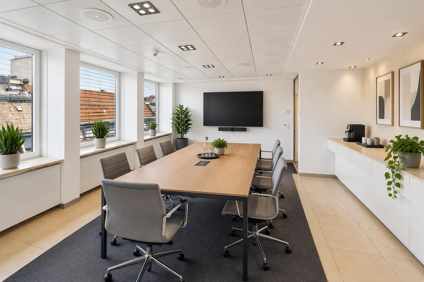 Exclusive office space in a prime downtown location! - Photo 7 of 12