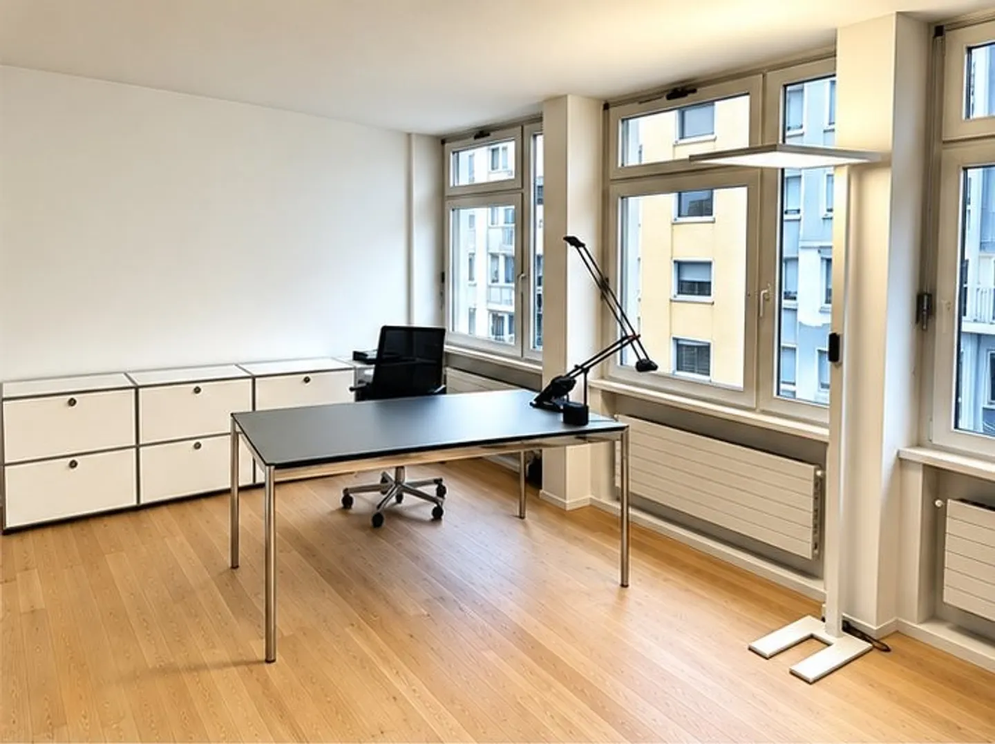 Attractive premises in a central location in District 4 - Photo 3 of 4