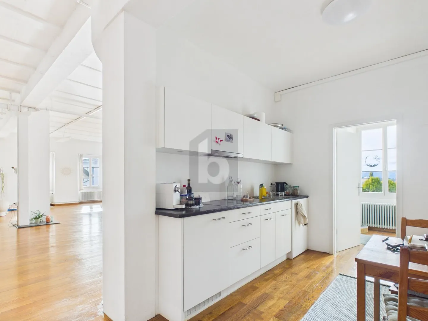 SPACIOUS IN A TOP LOCATION - Photo 2 of 6
