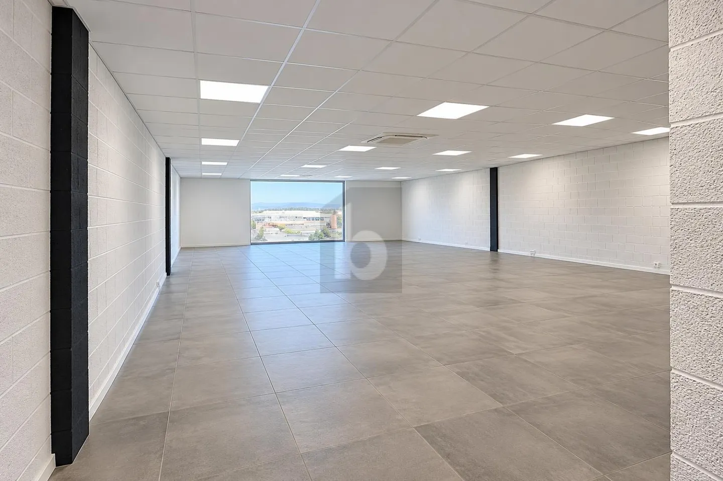 Espace Commercial Moderne à Monthey - Photo 3 sur 4