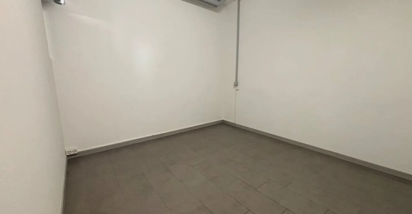Espace de stockage brut à Moudon - Photo 4 sur 6