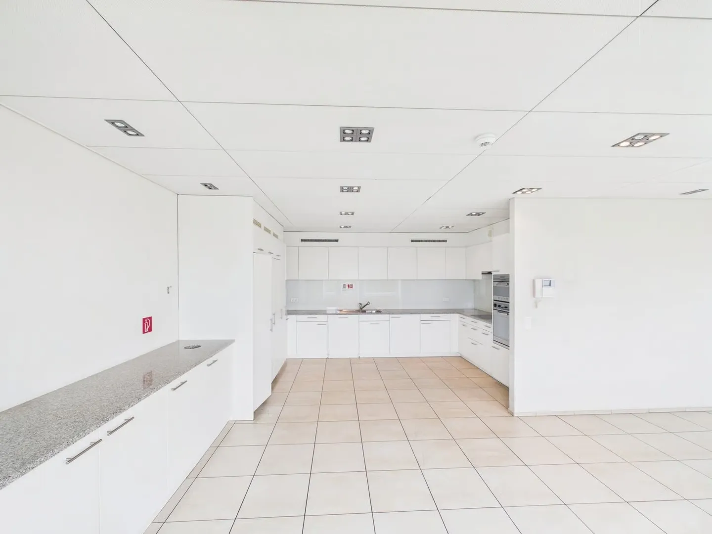 Exclusive office space in a prime downtown location! - Photo 11 of 12