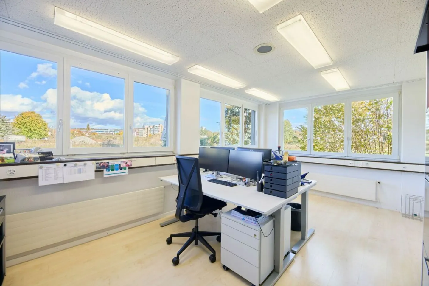 Versatile Commercial Property in Oftringen - Photo 13 of 13