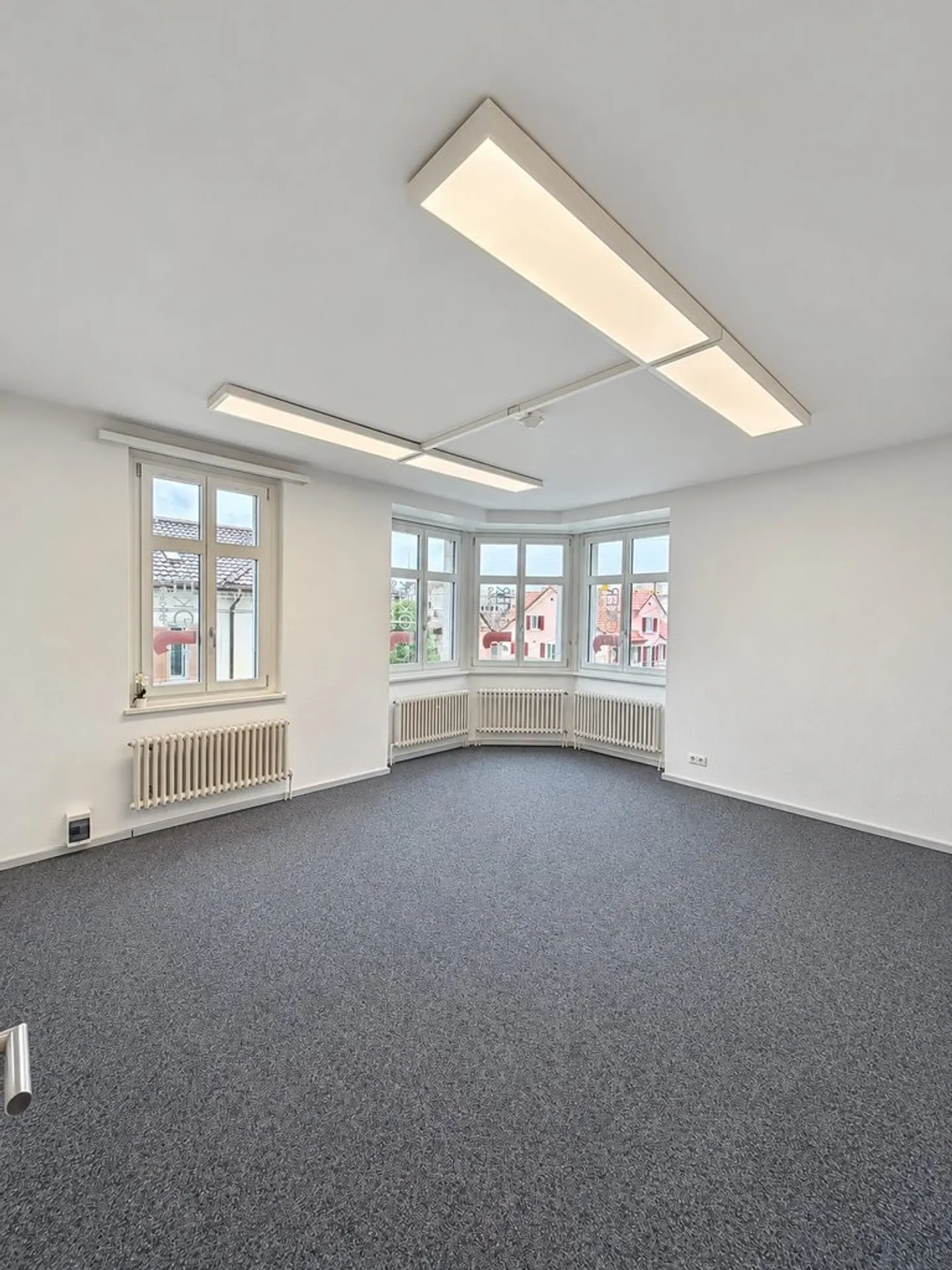 Geräumiger Büroraum in Dietikon - Foto 2 von 12