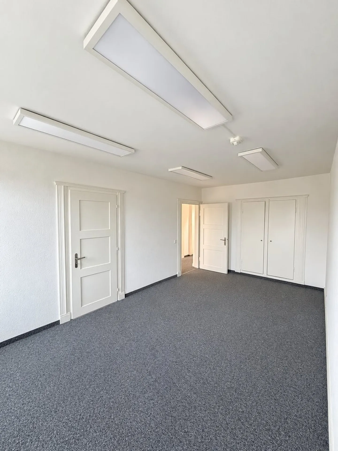 Geräumiger Büroraum in Dietikon - Foto 6 von 12