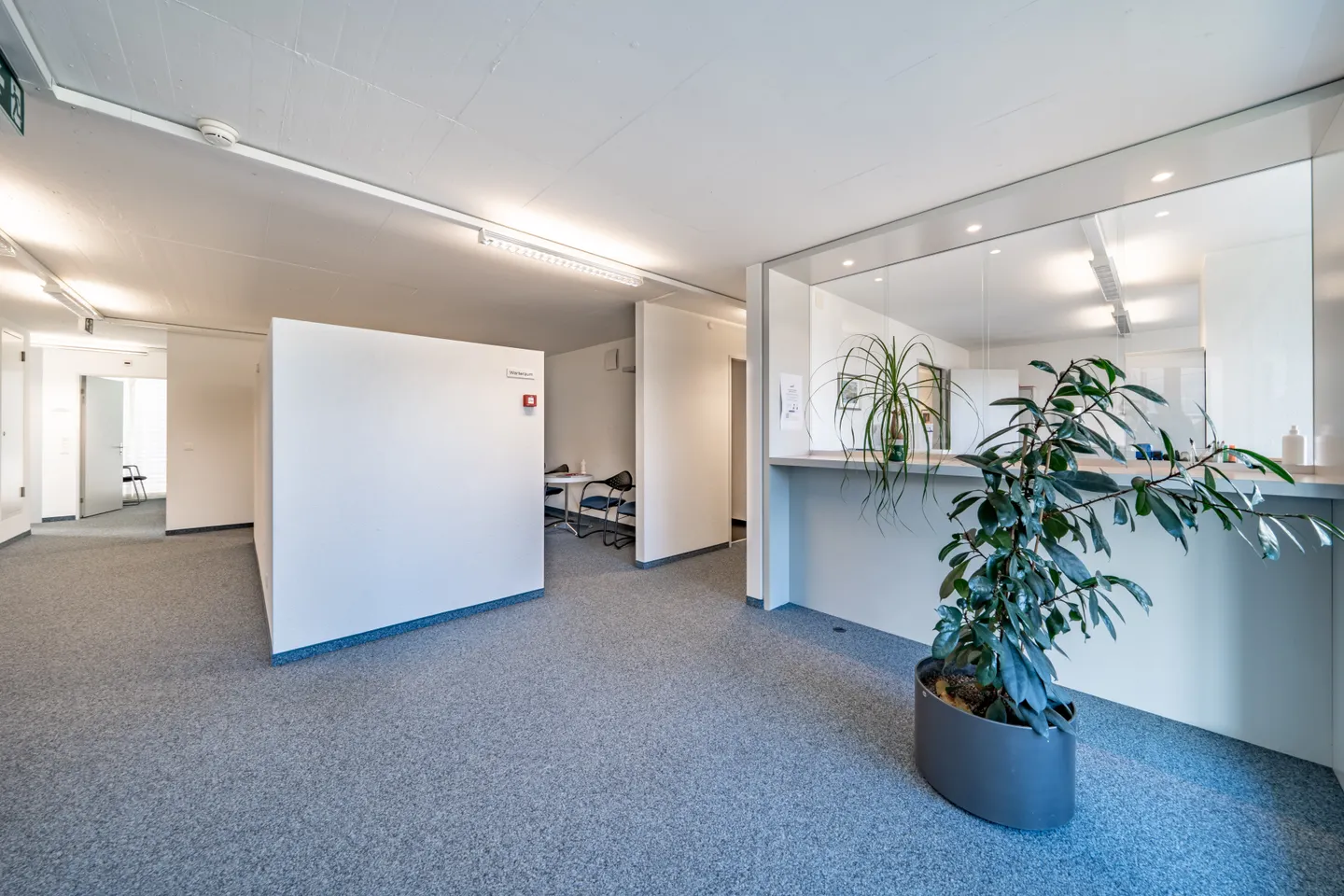 Espace de bureau attrayant dans un emplacement privilégié - Photo 1 sur 8