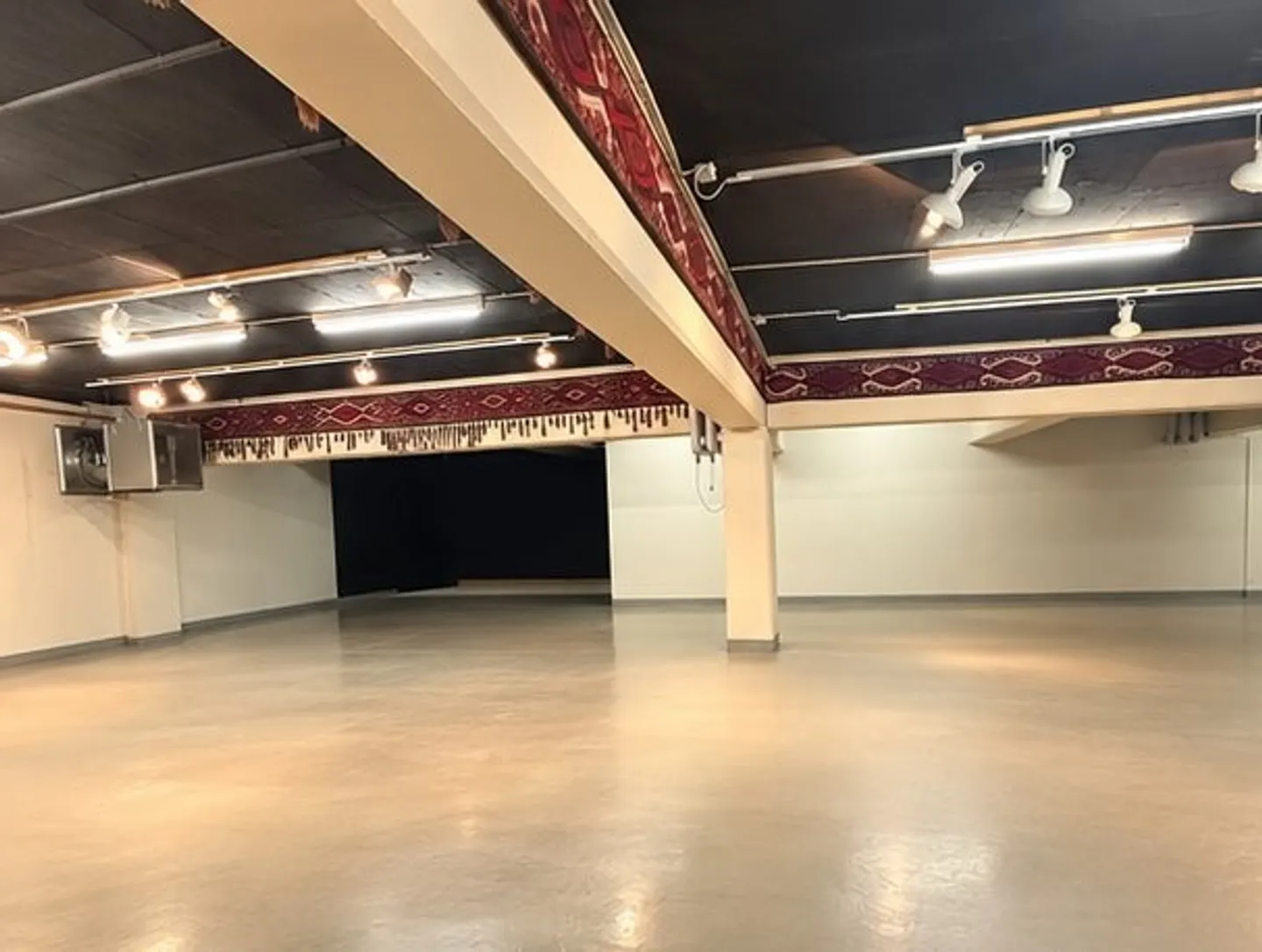 Spacious Storage Space in Gundeli - Photo 2 of 2