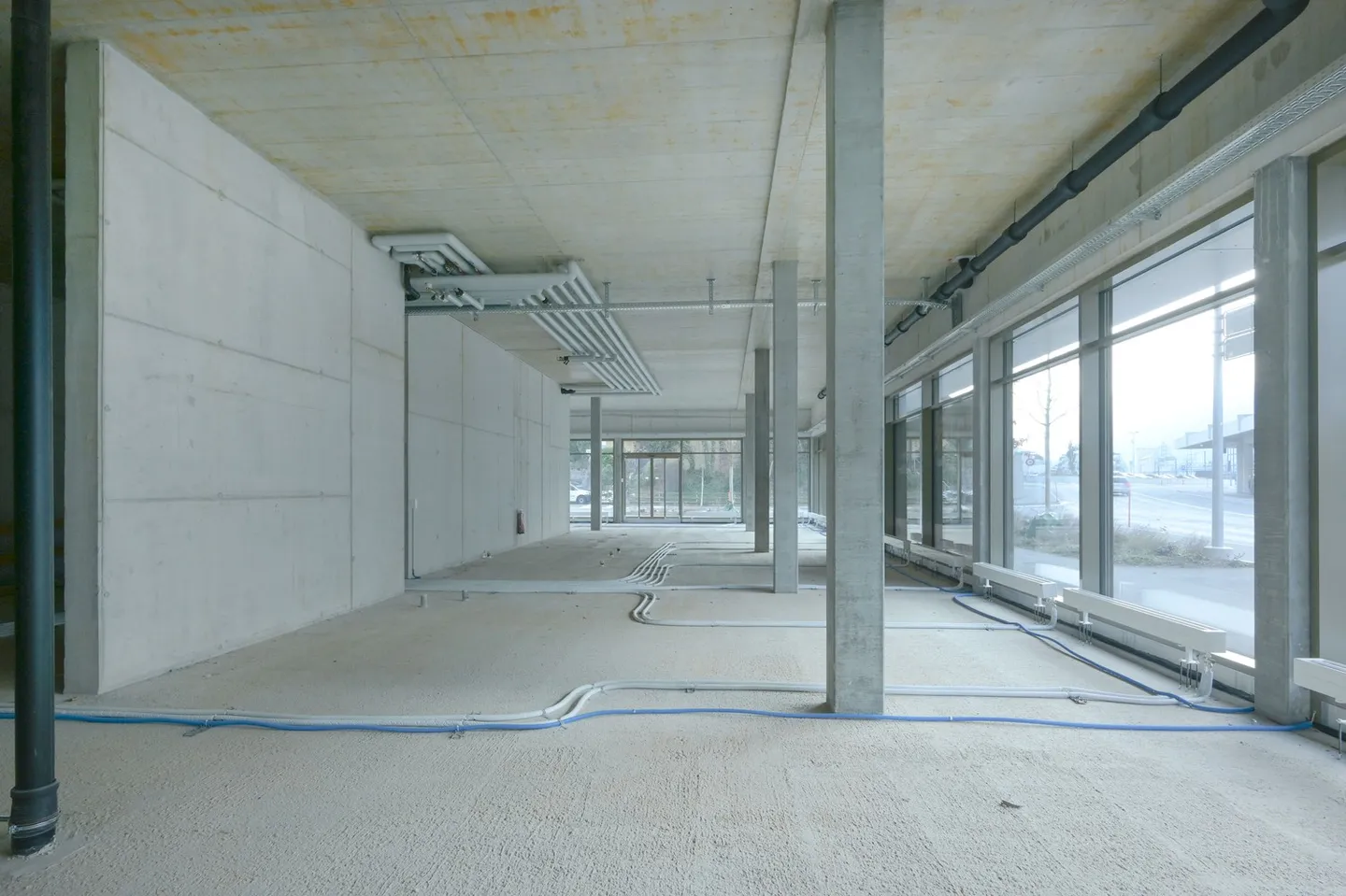 Attività commerciale o ufficio alla stazione di Altdorf... - Foto 7 di 11