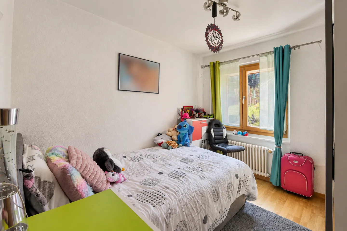 Charming 4.5 room apartment in a quiet area in Val-d'Illiez - Photo 5 of 13