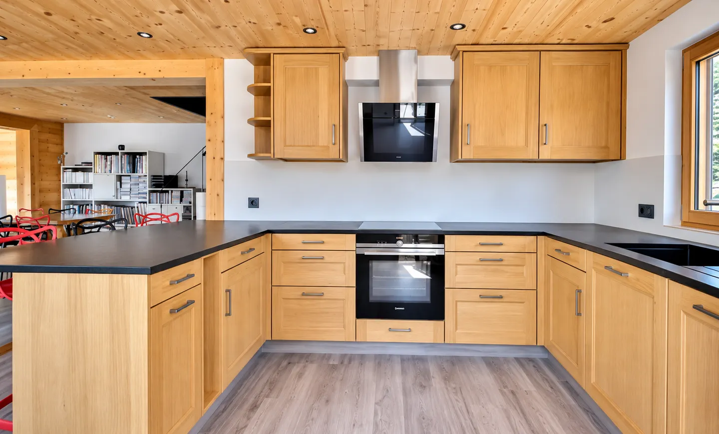 Magnificent chalet with unobstructed view of the Dents-du-Midi - Photo 6 of 13