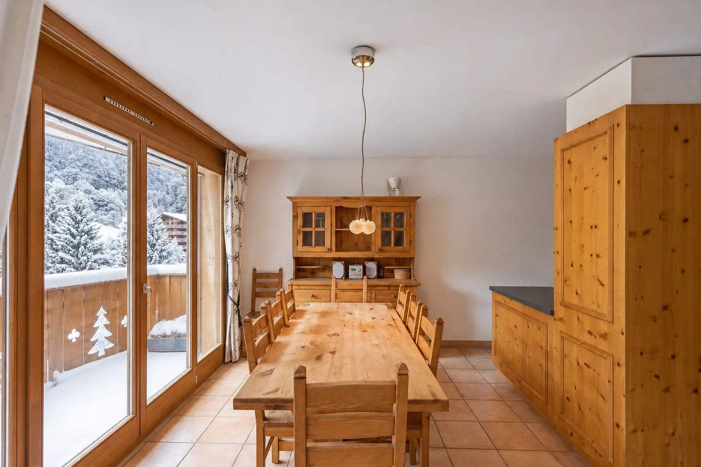 Beautiful 3.5 room apartment in Val-d'Illiez - Photo 5 of 7