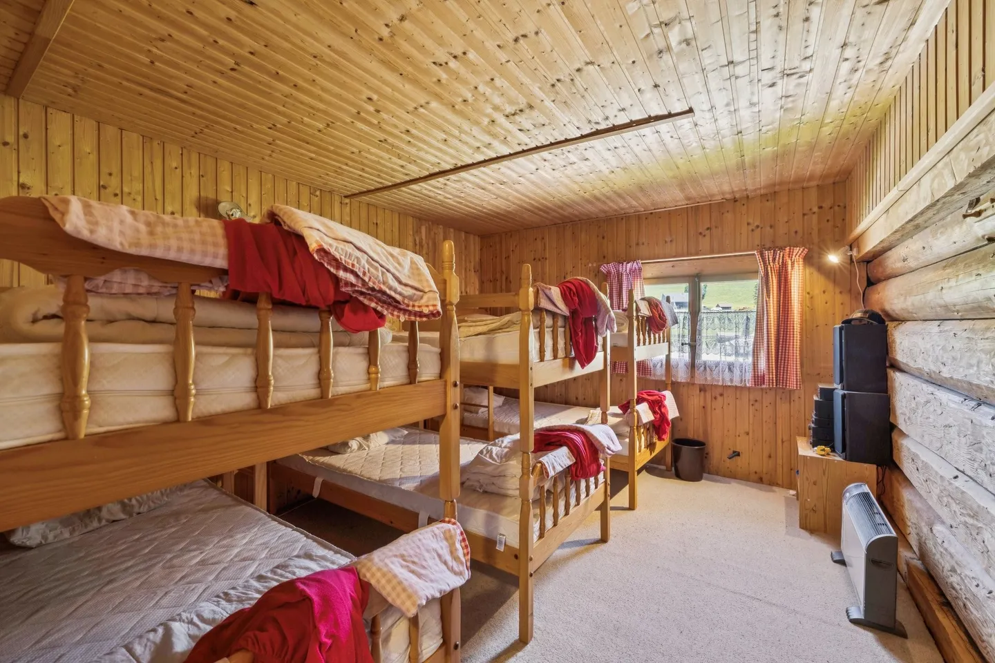 Authentic chalet in Grand-Paradis - Photo 11 of 13