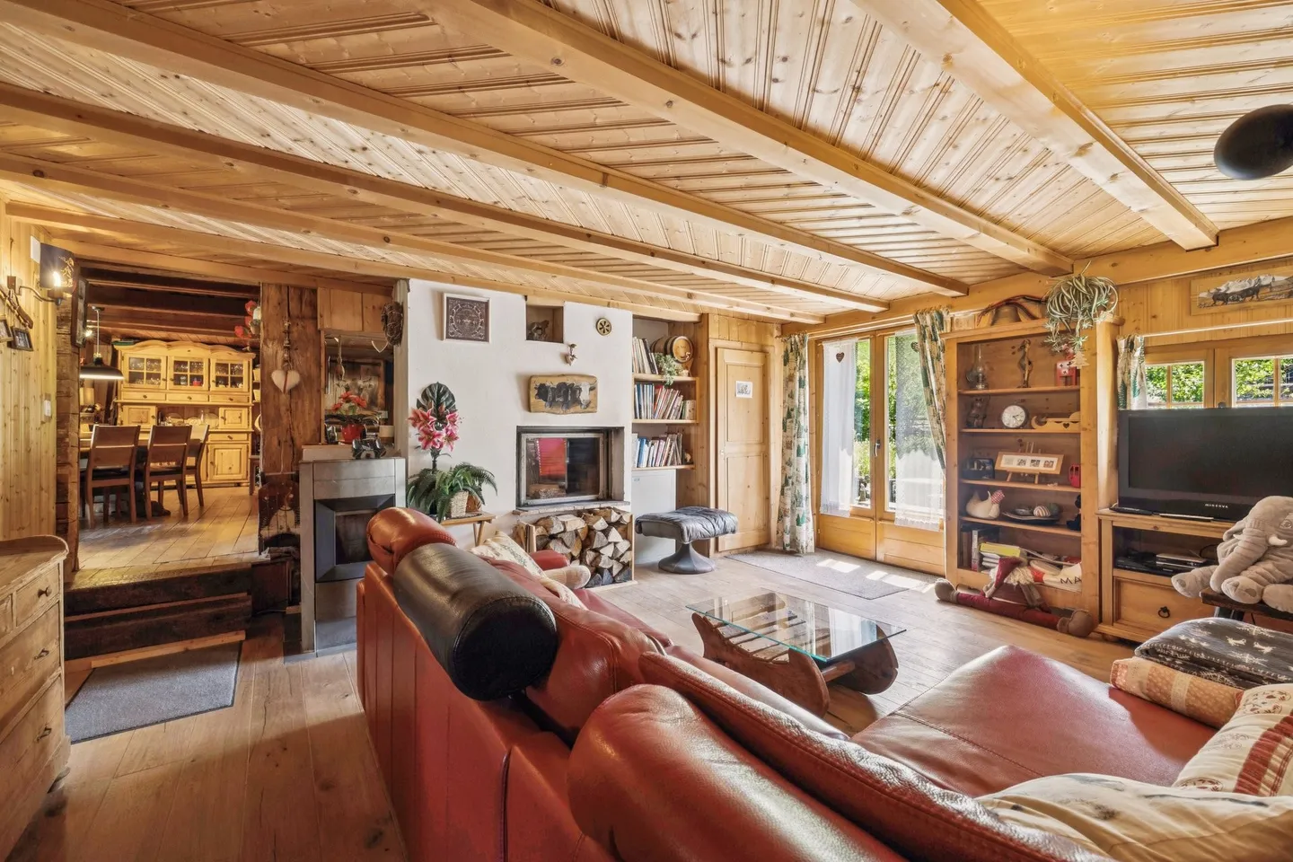 Authentic chalet in Grand-Paradis - Photo 2 of 13