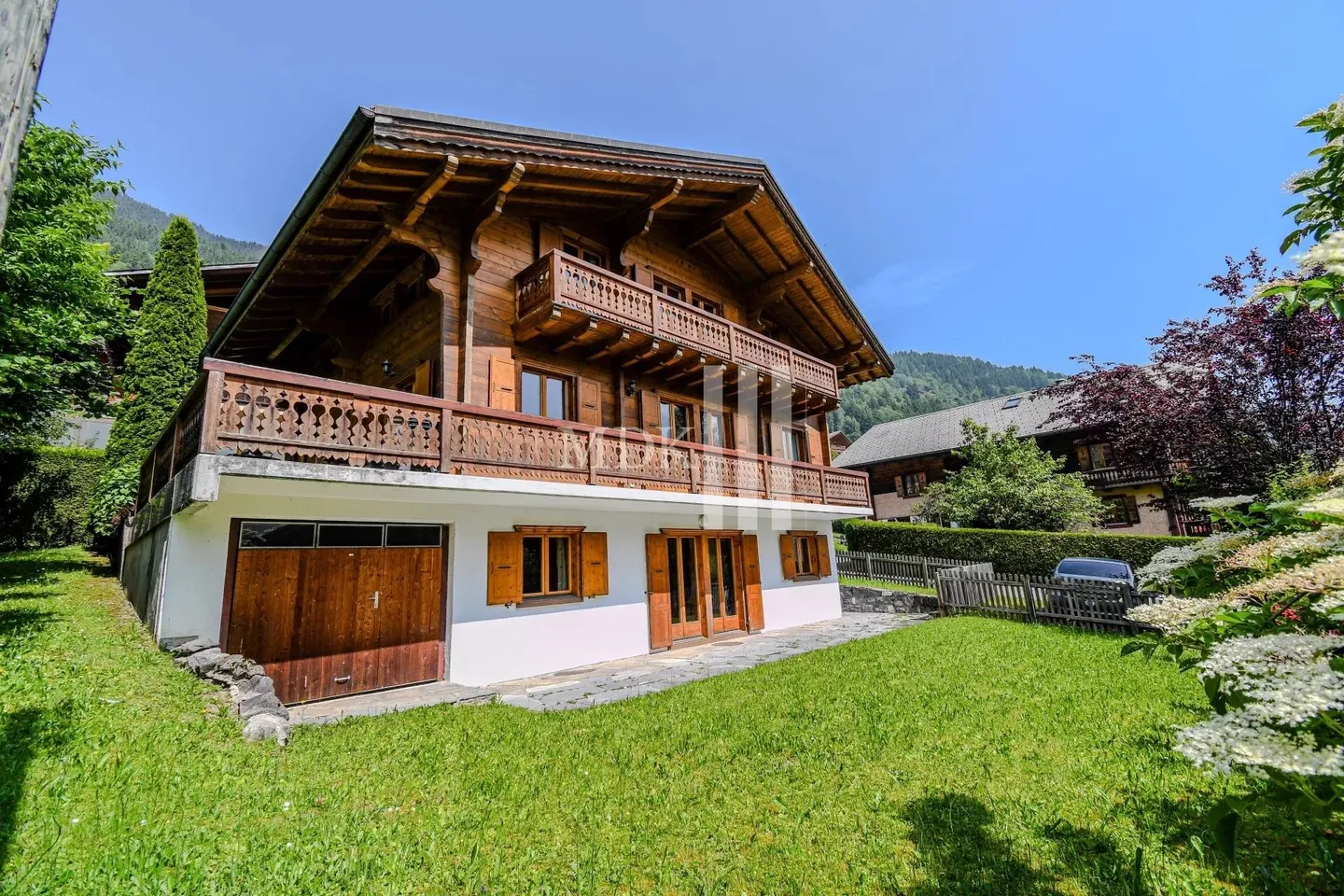 Wunderschönes Chalet ideal im Herzen des Dorfes gelegen - Foto 1 von 13