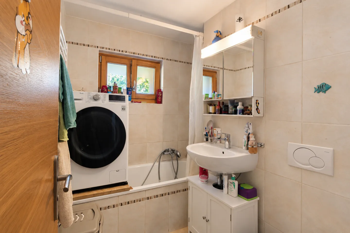 Charming 4.5 room apartment in a quiet area in Val-d'Illiez - Photo 7 of 13