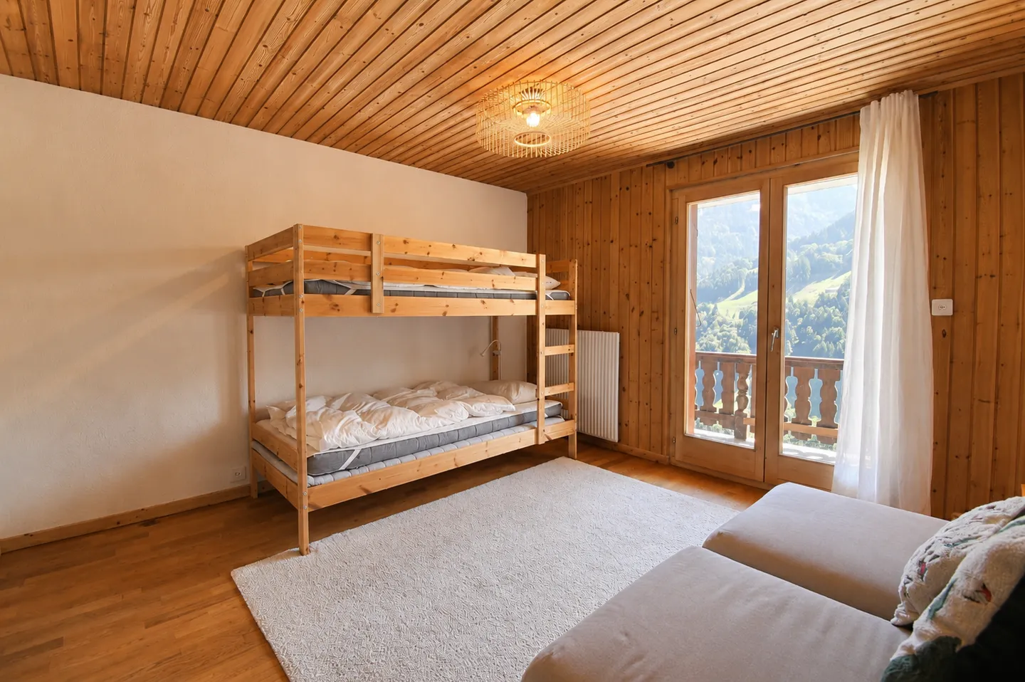 Bel appartement rénové au centre de Val-d'Illiez - Photo 6 sur 11