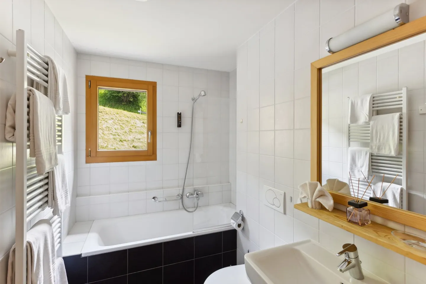 Charming 3.5 rooms with garden for sale in Val-d'Illiez! - Photo 6 of 11