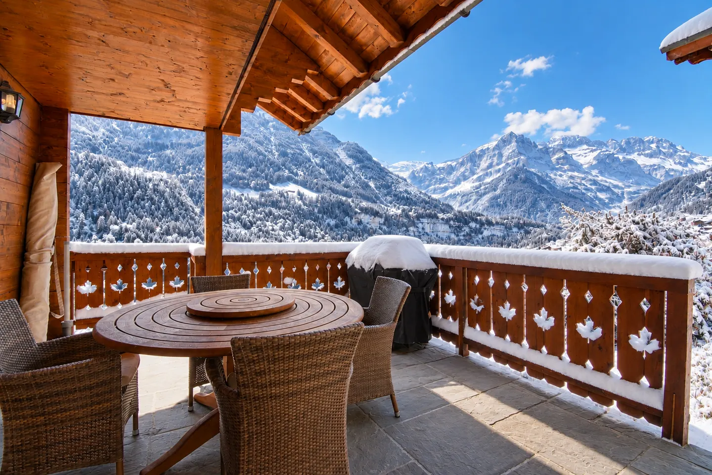 Magnificent chalet offering an unobstructed view of the Dents-du-Midi - Photo 8 of 13