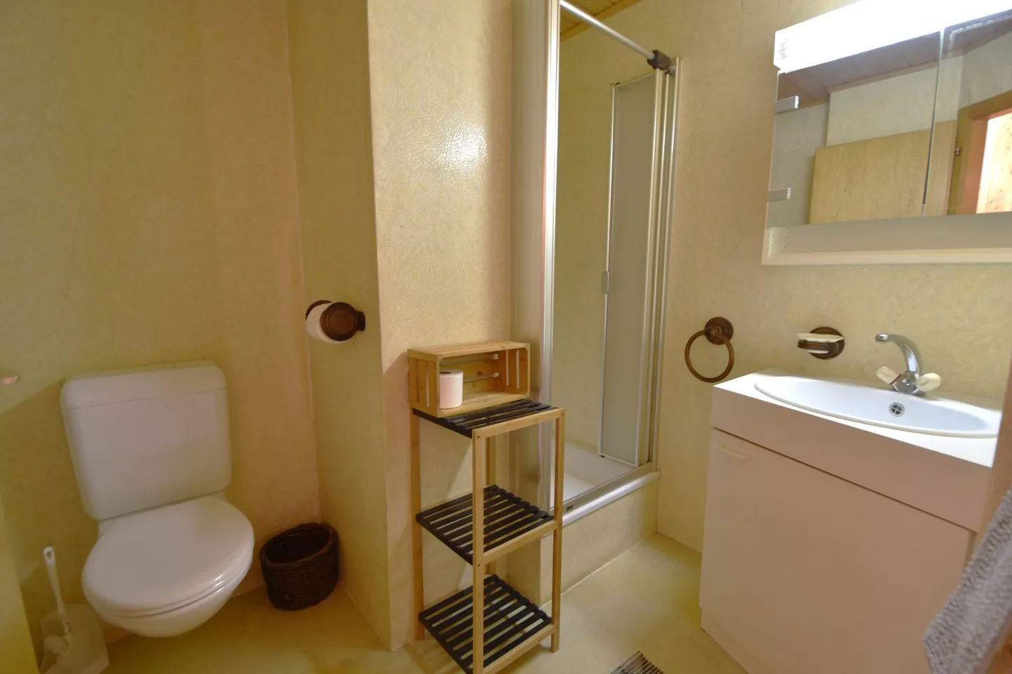 Appartement de 2.5 pièces à louer à l'année meublé - Photo 4 of 6