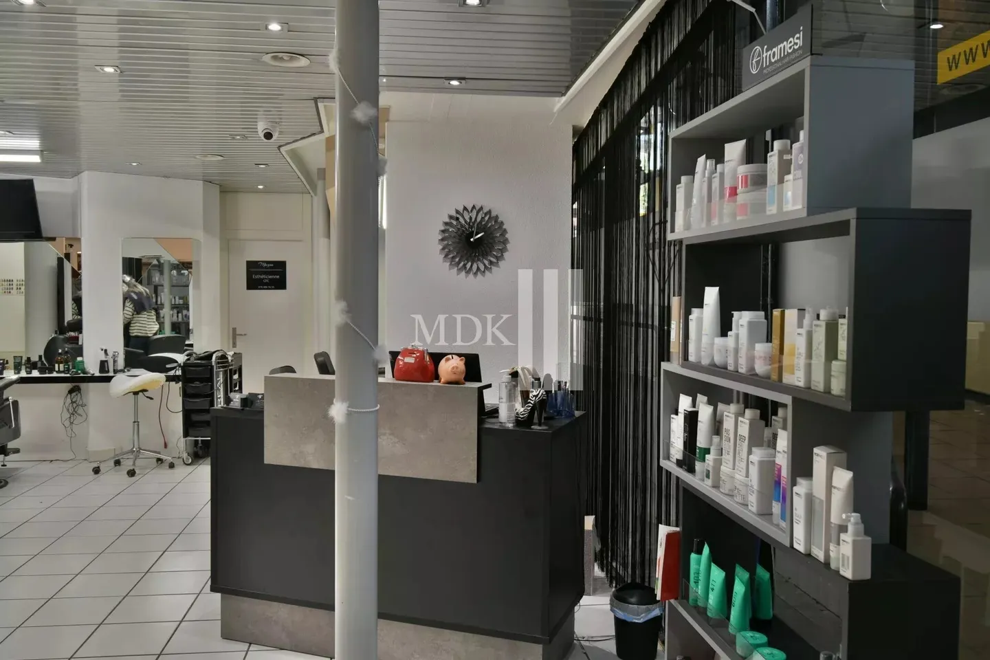 Espace Commercial Spacieux à Monthey - Photo 3 sur 7