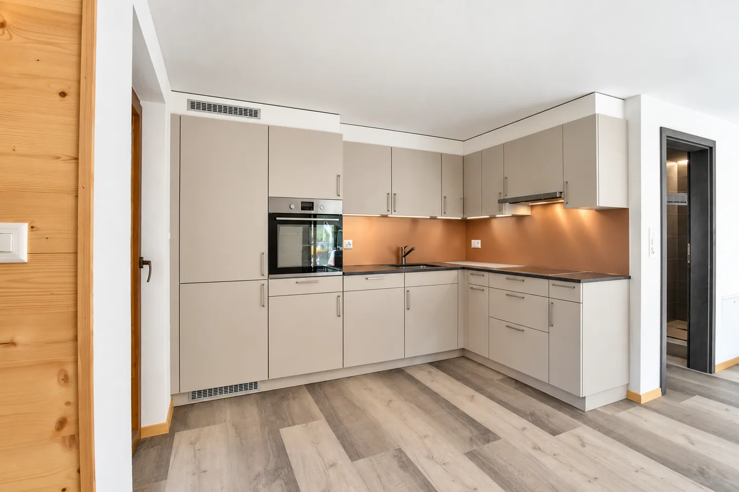 Appartement Duplex Moderne - Photo 4 sur 9