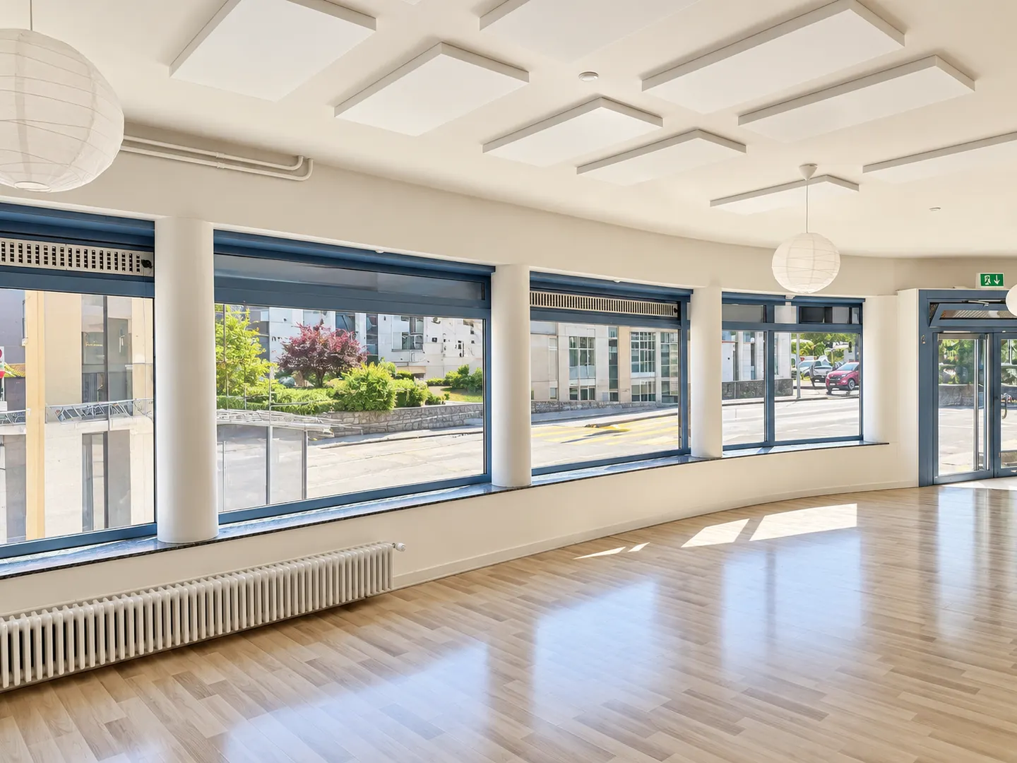Spacious commercial space for rent in Monthey - Photo 1 of 7