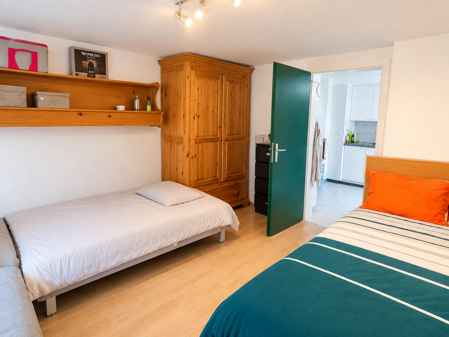 For rent a studio on the ground floor - Photo 1 of 3