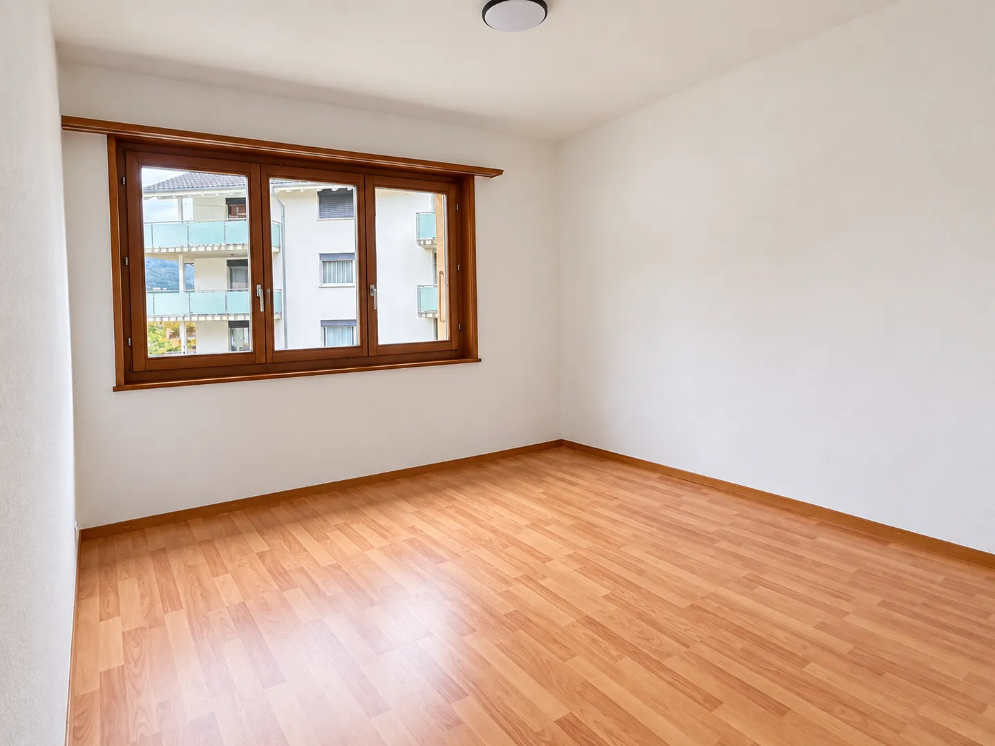 Zu vermieten in Massongex eine Wohnung mit 4,5 Zimmern - Foto 5 von 9