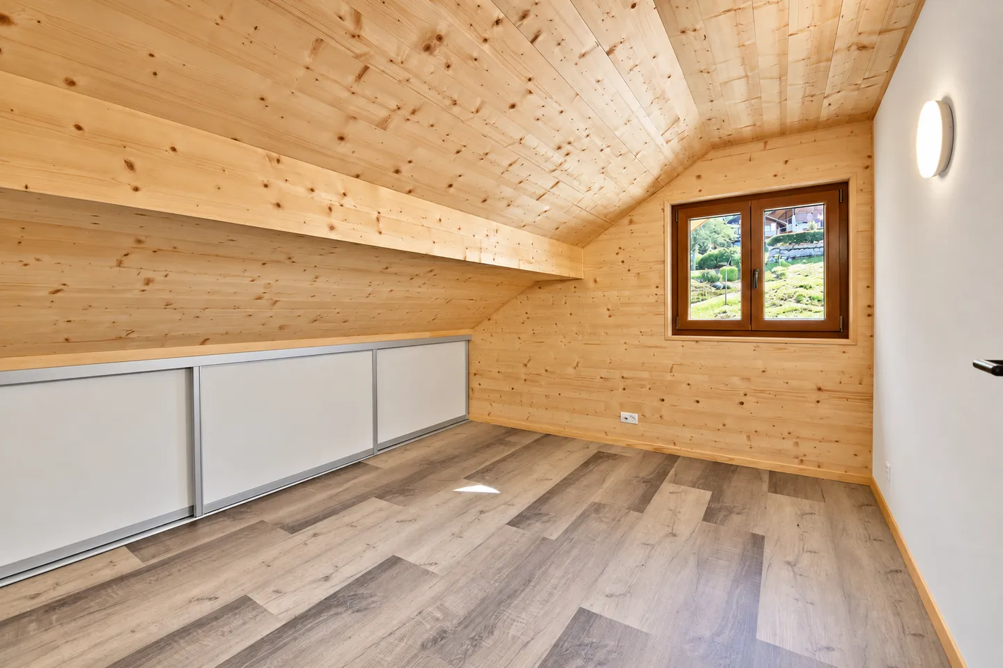 Appartement Duplex Moderne - Photo 5 sur 9
