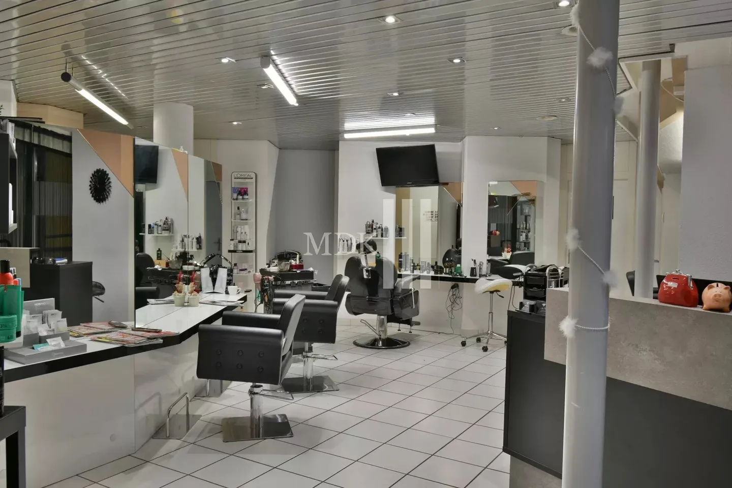 Espace Commercial Spacieux à Monthey - Photo 1 sur 7