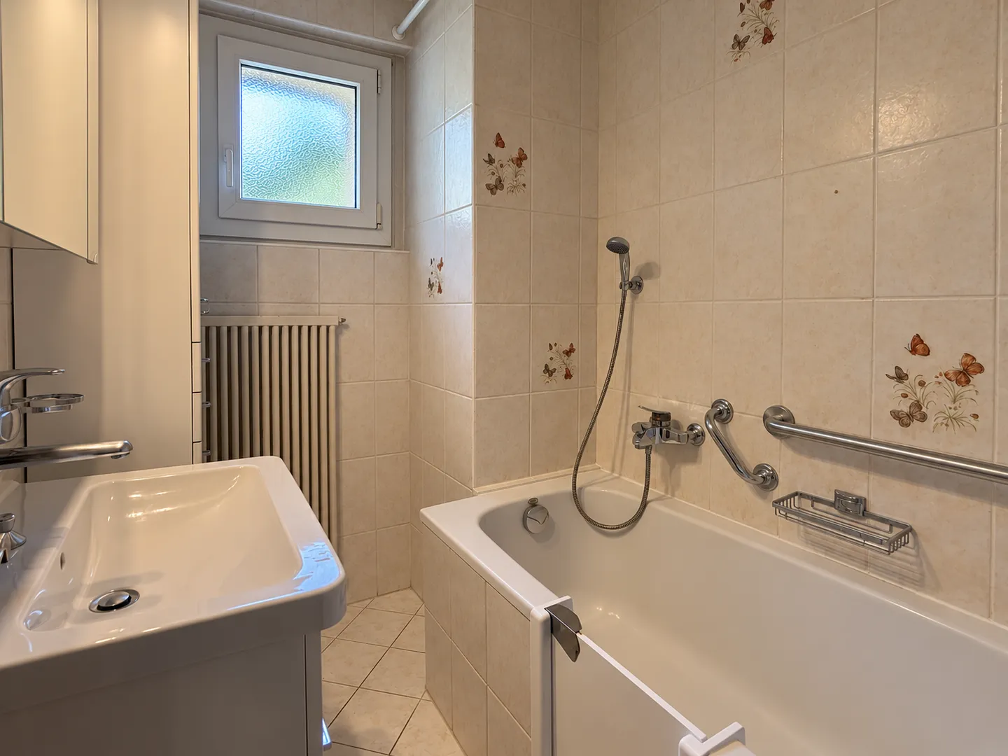 Schöne 3.5 Zimmer Wohnung zu vermieten in Monthey mit grosser Terrasse - Foto 6 von 10