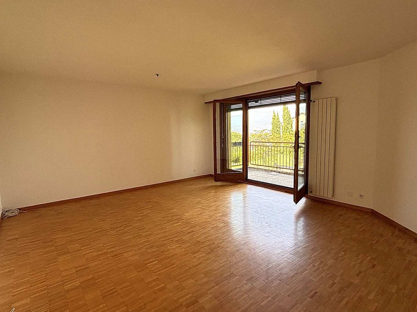 Spacious 4.5-room apartment with a view of Lake Geneva - Photo 1 of 10