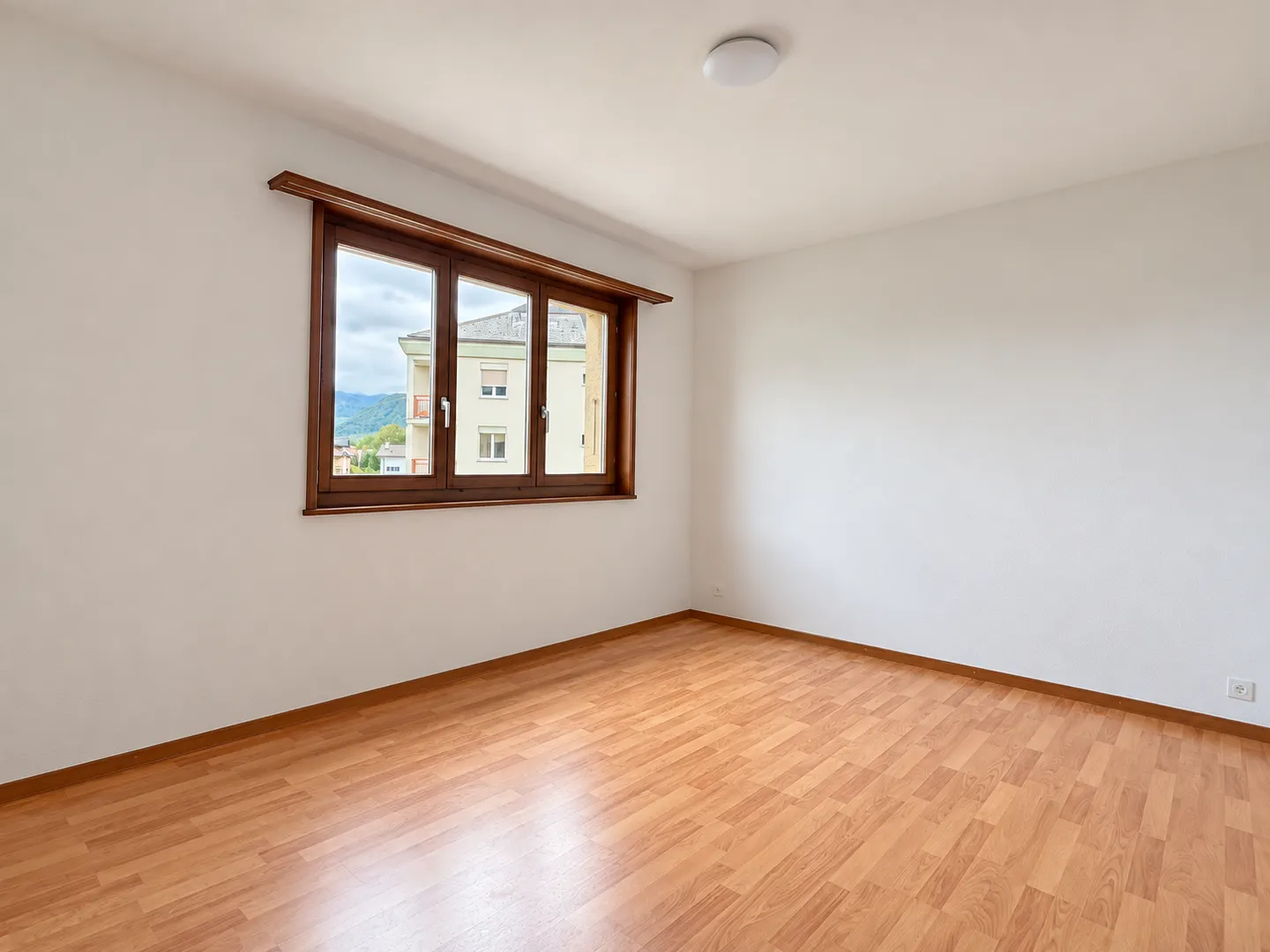 Zu vermieten in Massongex eine Wohnung mit 4,5 Zimmern - Foto 7 von 9