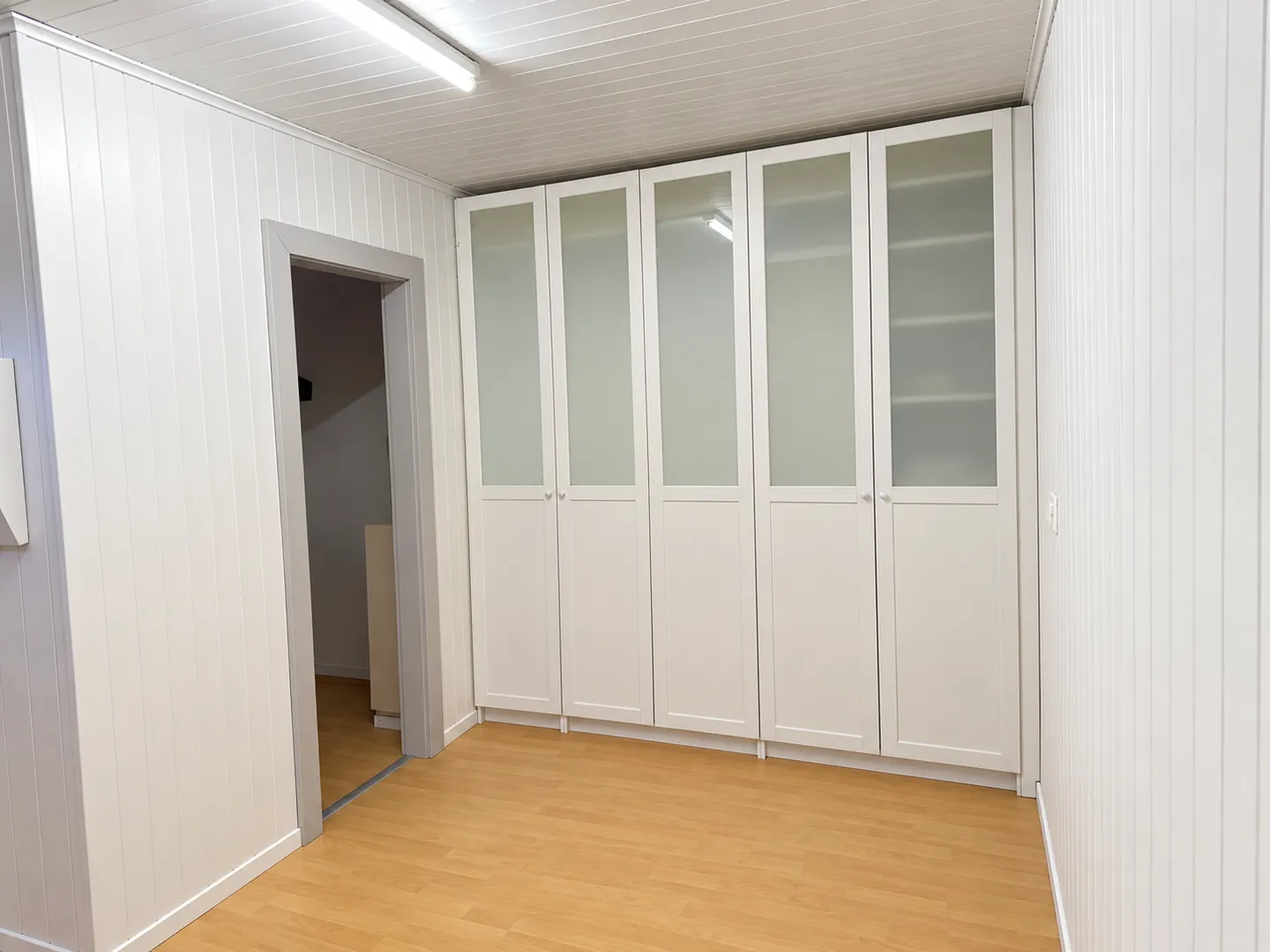 Spacious commercial space for rent in Monthey - Photo 5 of 7